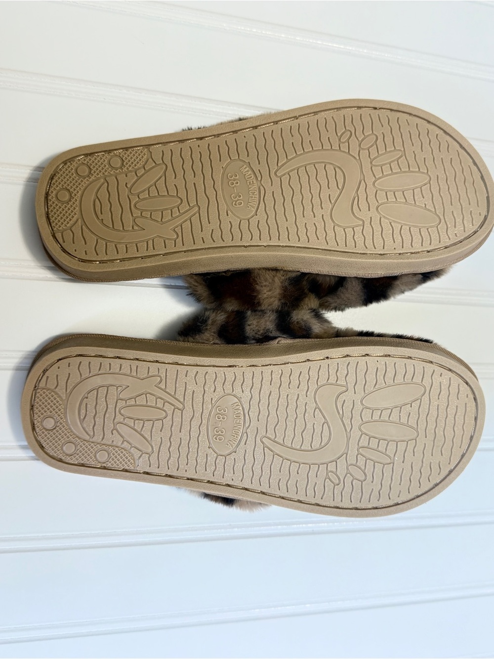 Faux Fur Leopard Slide Slippers - Brown Black - Picture 2 of 2